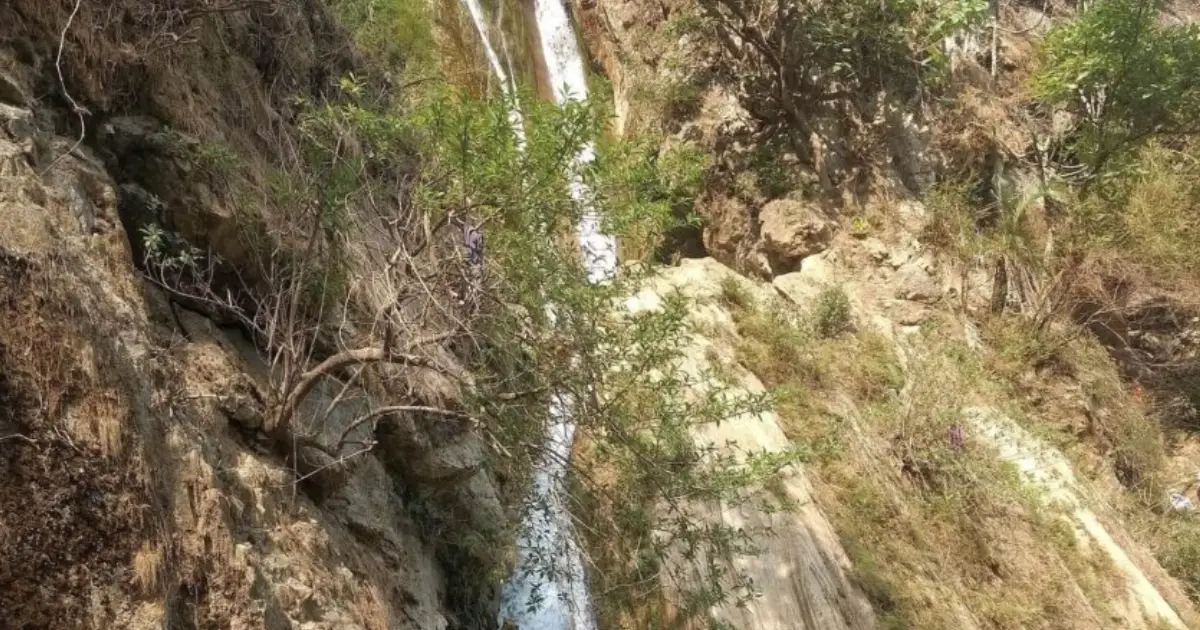 Neer Gaddu Waterfall in Rishikesh