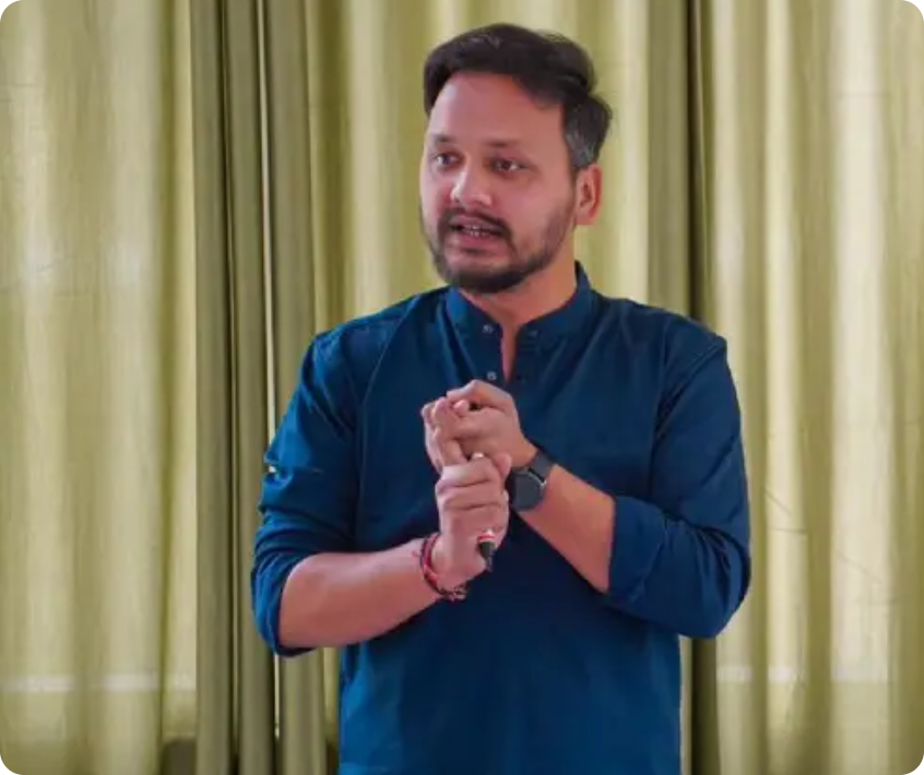 Sajan Negi teaching meditation and yoga philosophy during yoga teacher training at Rishikesh Yog Nirvana