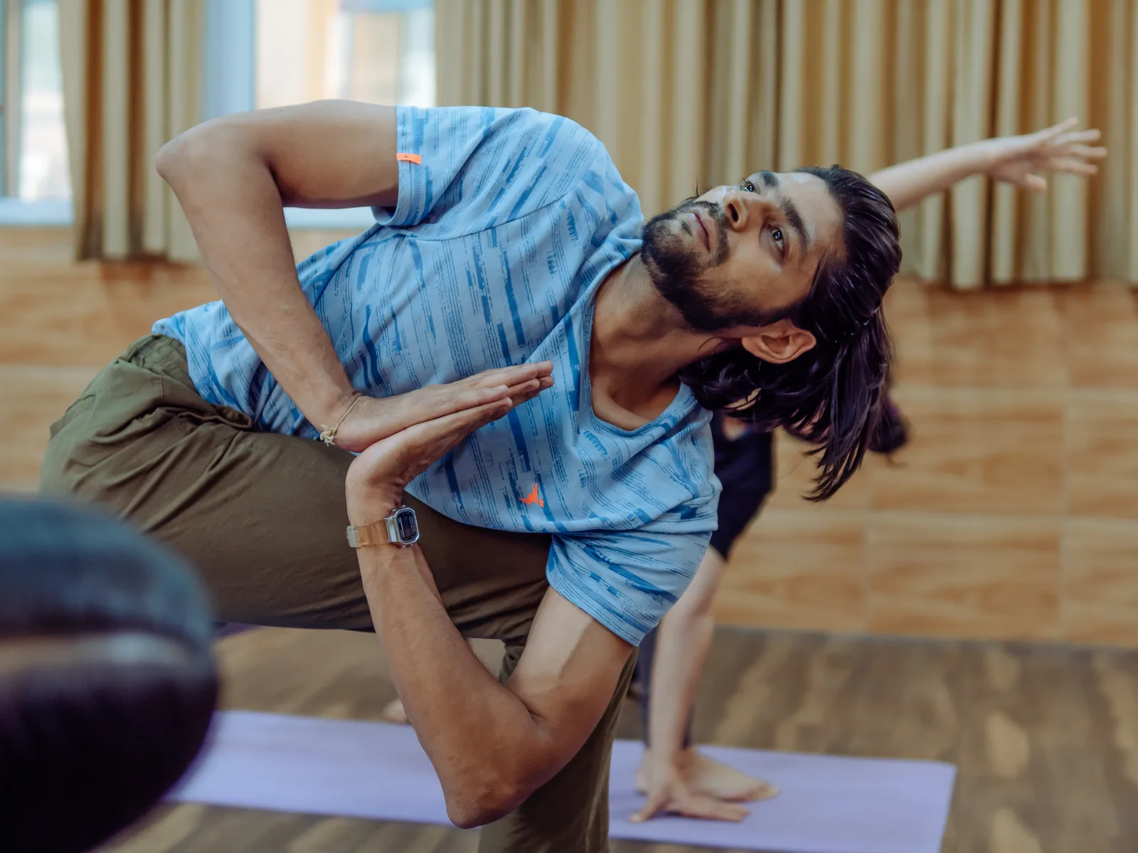 Advanced yoga practitioners at Rishikesh Yog Nirvana