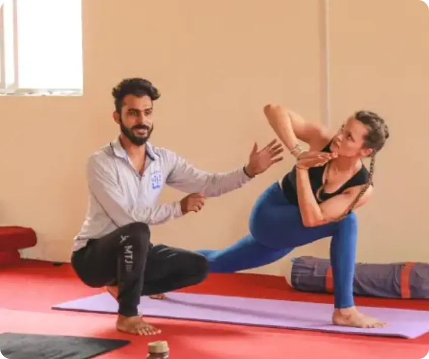 Calm ashram living and yogic lifestyle at Rishikesh Yog Nirvana